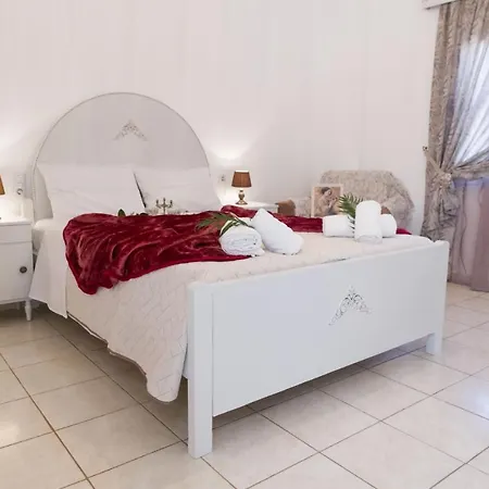 Chryso Apartment *